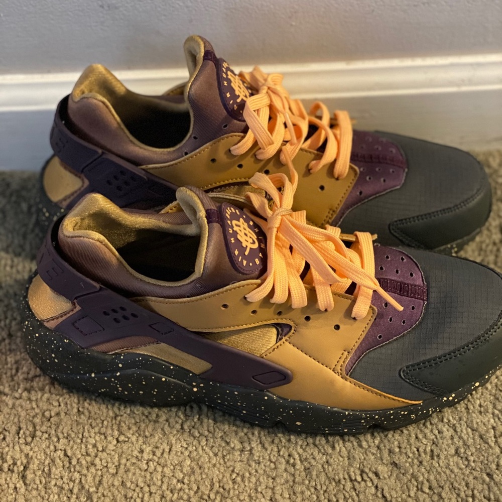 Nike Air Huarache running shoes